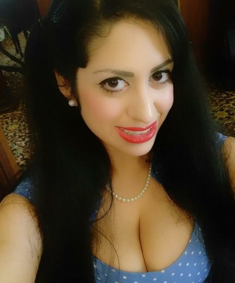 Jennifer Cortez onlyfans model photos