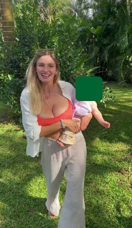 Isabella Abell onlyfans x