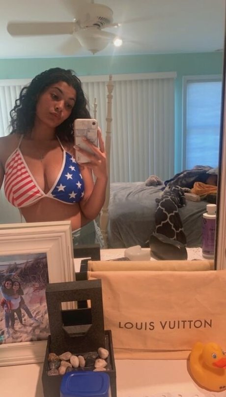 Nicole Fatone onlyfans photos