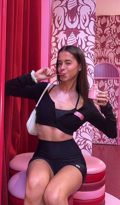 Lea Elui onlyfans nude pictures