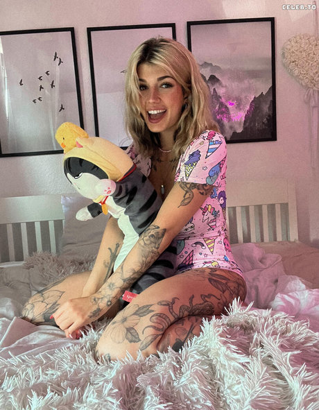 Kunshikitty is on onlyfans