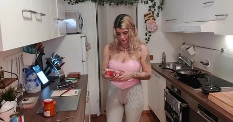 Kunshikitty onlyfans leak ass