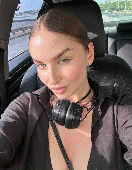 lana ocean onlyfans leaked tits