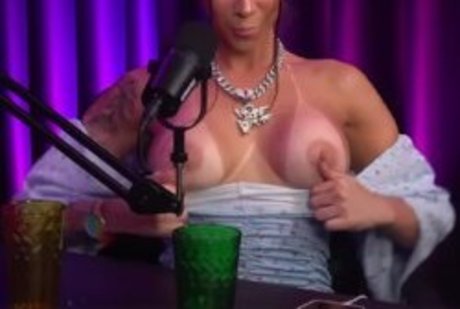 MC Pipokinha is on onlyfans