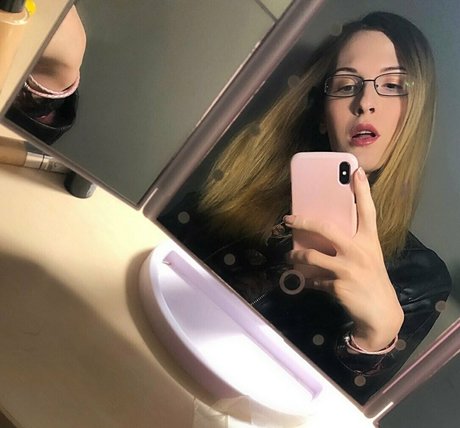 ts avy white onlyfans free content