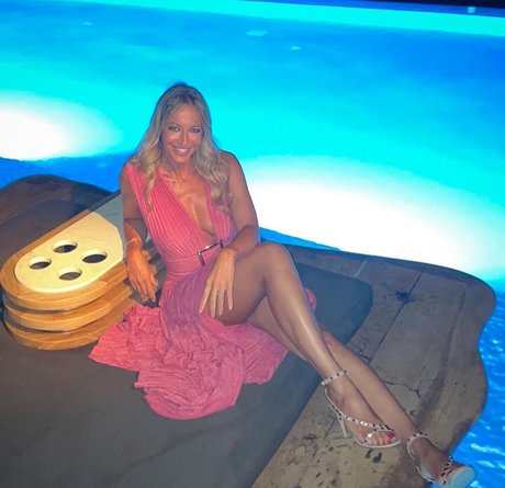 Elena Mici onlyfans leak nudes