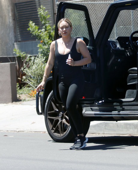 Hilary Duff leaked onlyfans