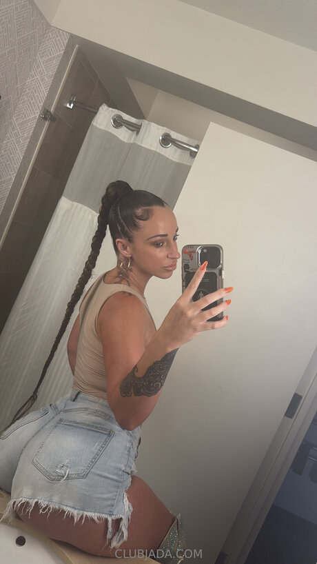 Jadastevens420 strip onlyfans
