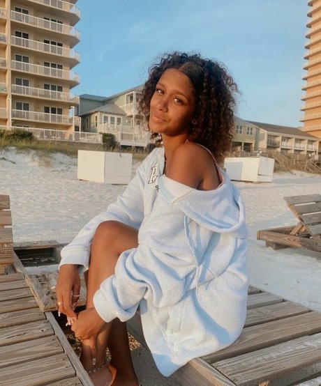 Lyla Troglin onlyfans leaked dirtyship