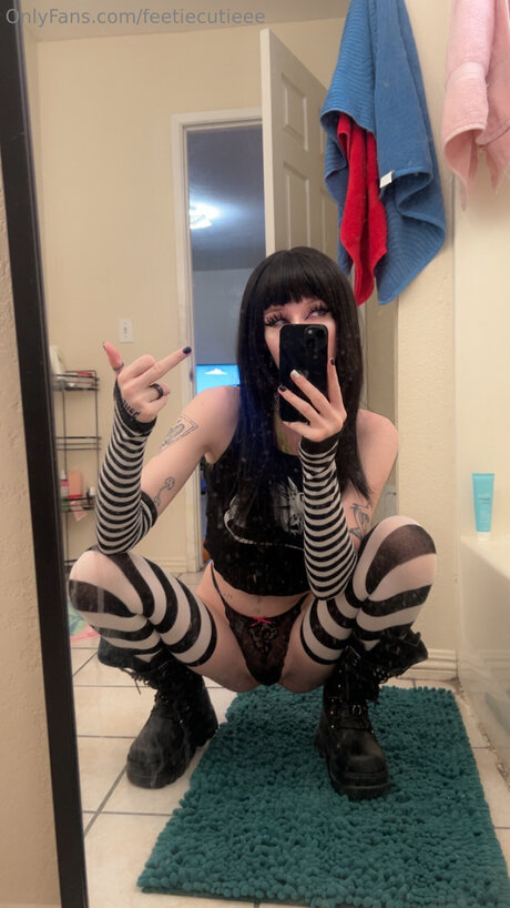 feetiecutieee onlyfans model