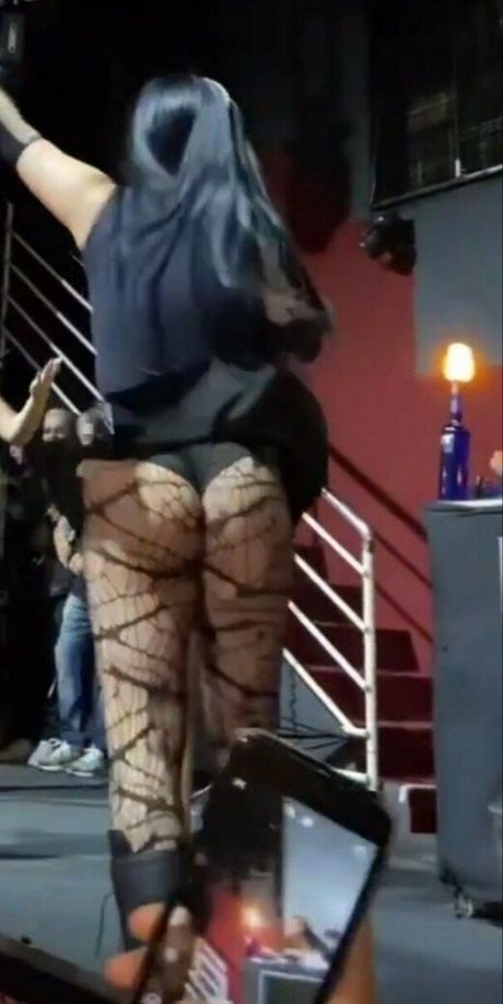 MC Bella Angel onlyfans leaks xxx