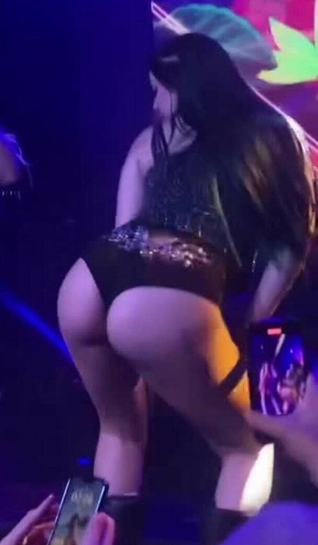 MC Bella Angel sextape onlyfans