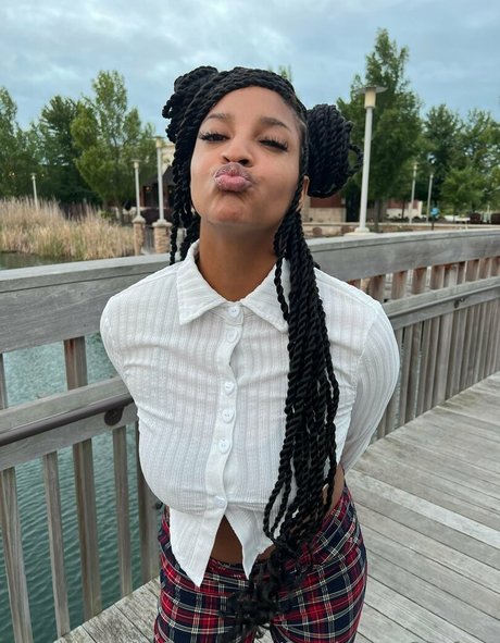 foxybrown20 free only fans pictures