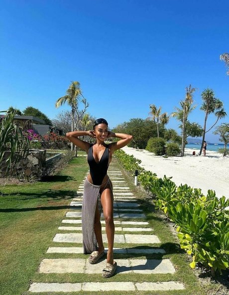 sexy petite asian girl only fans nude leaks