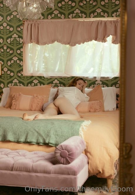 Emily Bloom leaked onlyfans pictures