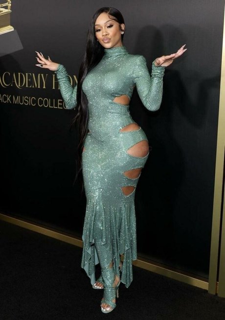 Saweetie leak only fans