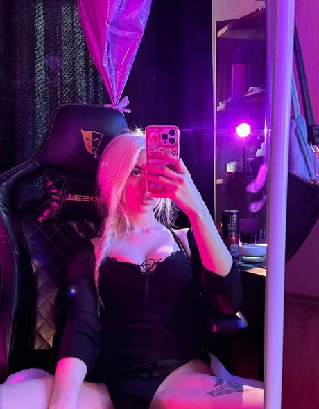 Morana Battory onlyfans gratis