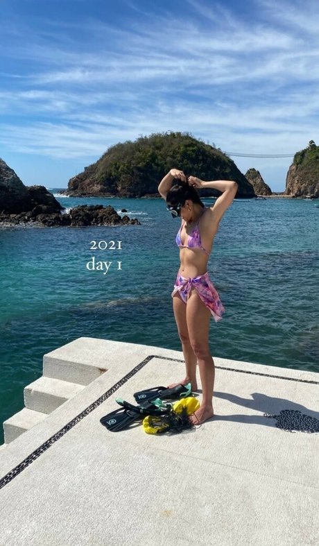 Olivia Munn onlyfans leak xxx