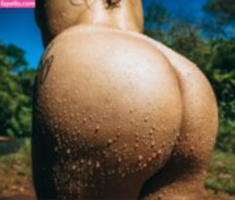 isabelladm onlyfans naked