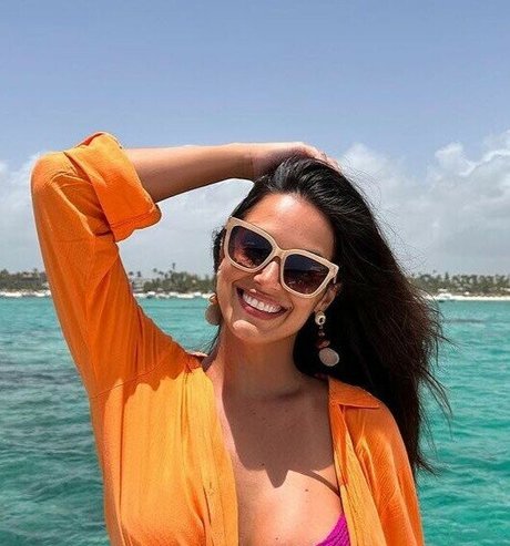 Paloma Tocci onlyfans model photos