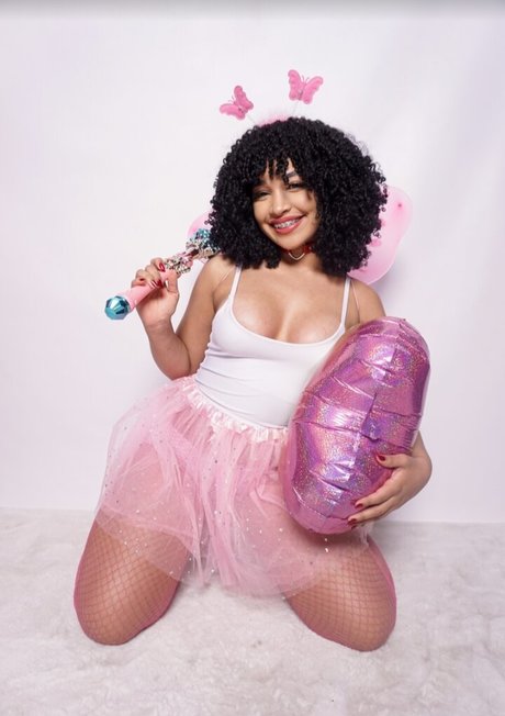 Marycuriell nude onlyfans