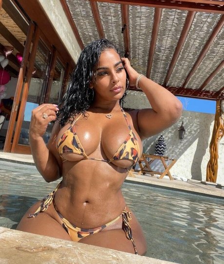 Ayisha Diaz leaked onlyfans pics