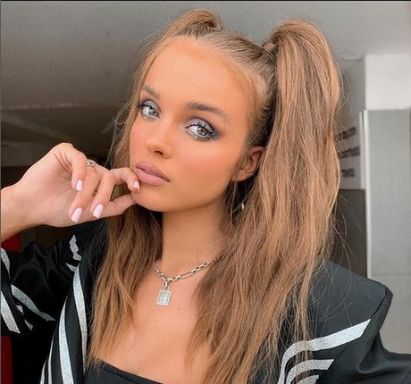 Anna Zak leaked nudes onlyfans