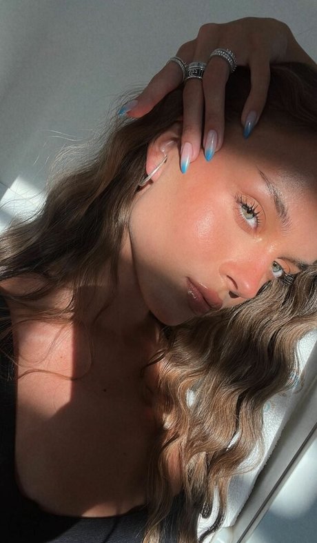 Anna Zak only fans leaks