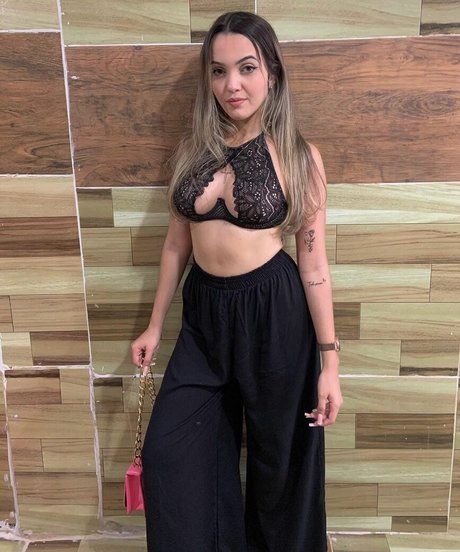 camilaferreirai onlyfans hot