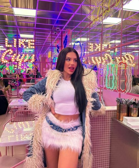 Vivi Wanderley onlyfans leaked