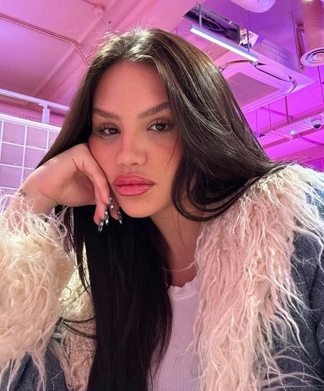 Vivi Wanderley onlyfans nudes leak