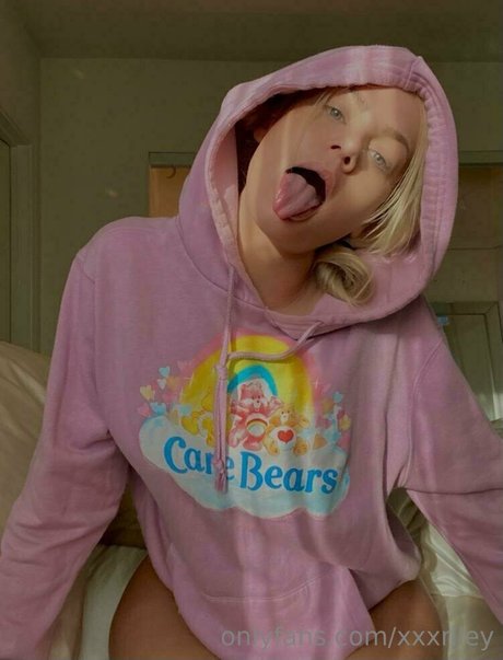 Riley Steele onlyfans strip