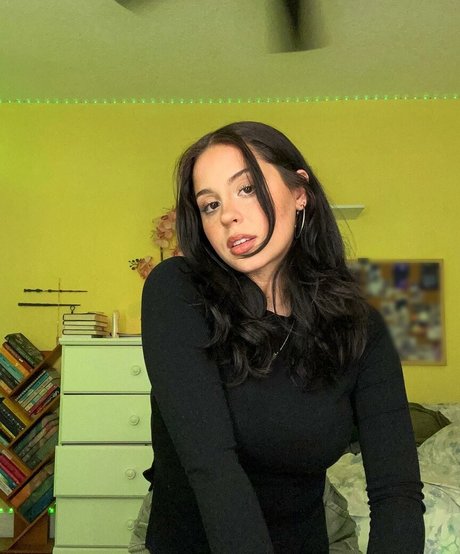 Stef Solari nude only fans leaks