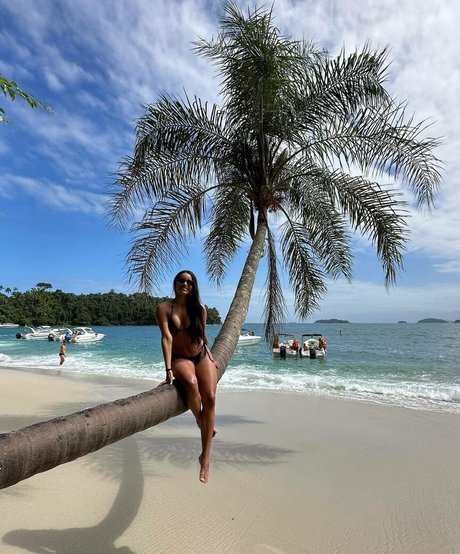 Gleici Damasceno onlyfans sextape