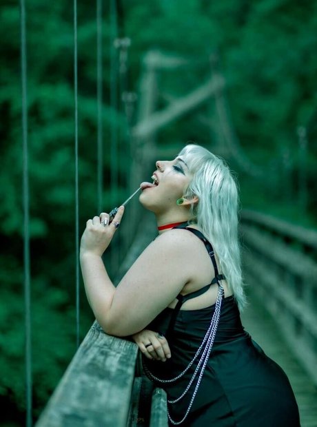 lvngdedgrl onlyfans fuck