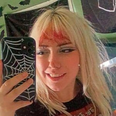 lvngdedgrl naked onlyfans leak