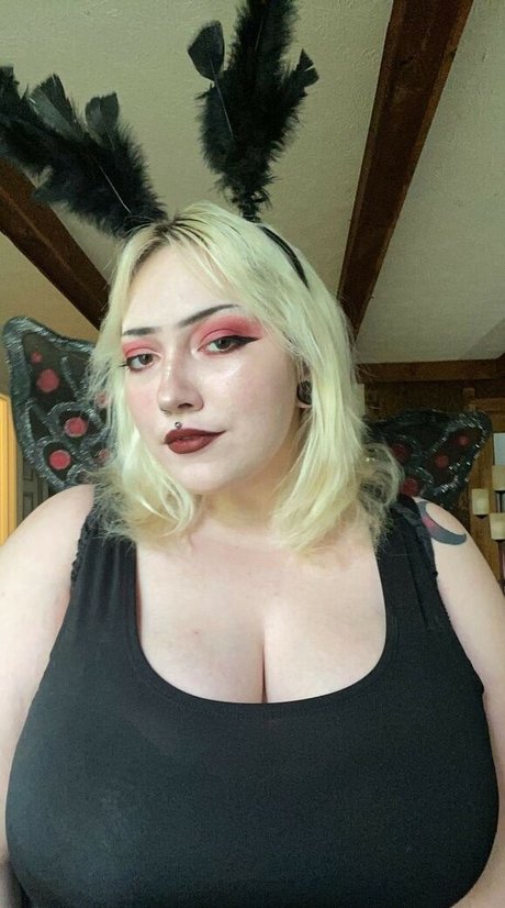 lvngdedgrl naked only fans