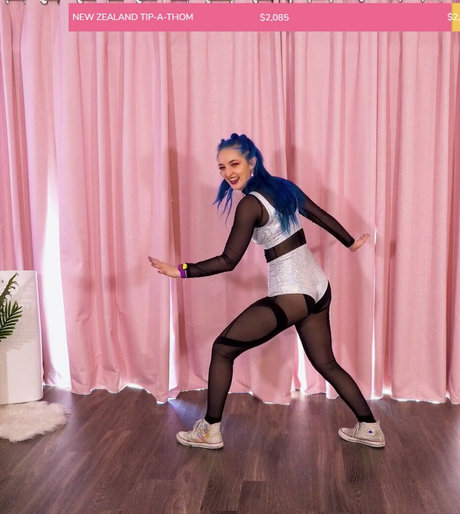 Littlesiha onlyfans leaked.