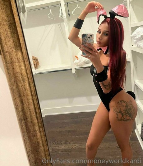 moneyworldkardi onlyfans star