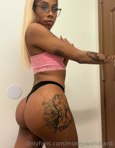 moneyworldkardi onlyfans model