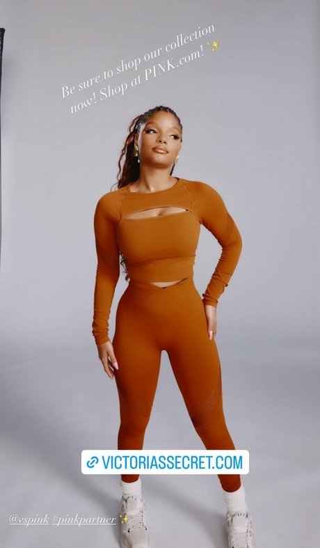 Halle Bailey onlyfans leakes