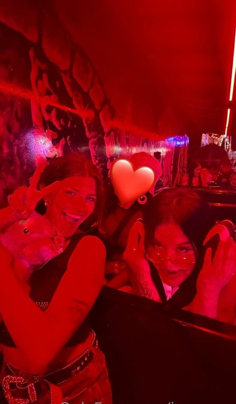 issameg onlyfans naked