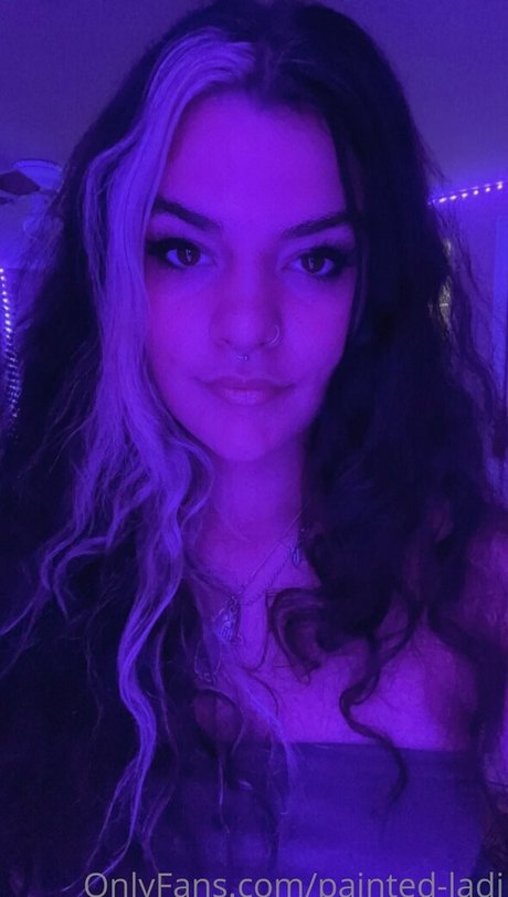 issameg nude onlyfans pics