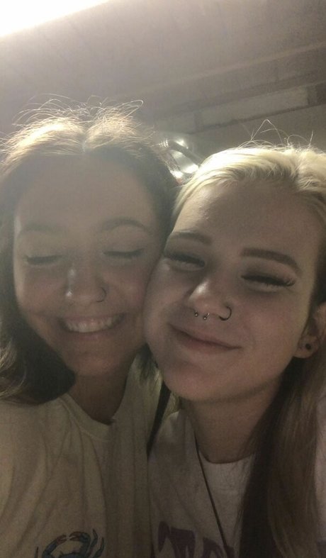 Gingiehippie only fans nude leaks