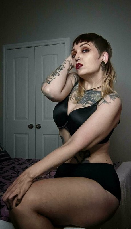 xlunakali onlyfans nude leak