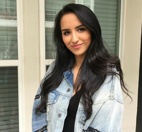 yourfutureexwifey topless onlyfans