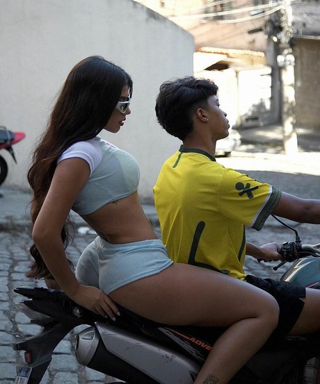 Victtoria Medeiros leaked onlyfans pics