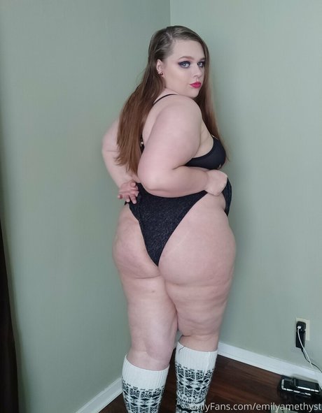 phoebegoth naked onlyfans leaked