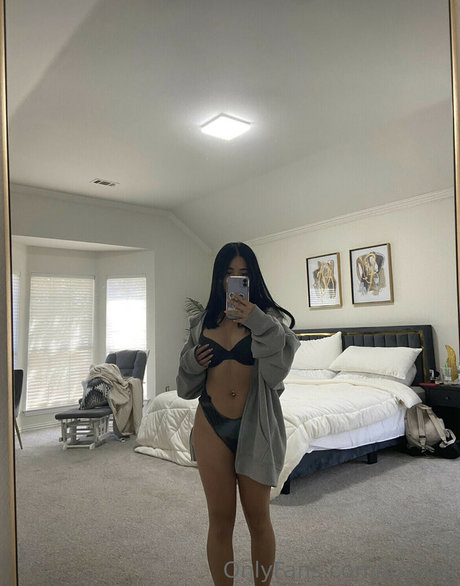 Joyce Zheng free onlyfans