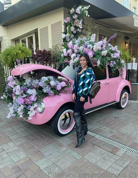 romanova 69 xxx onlyfans